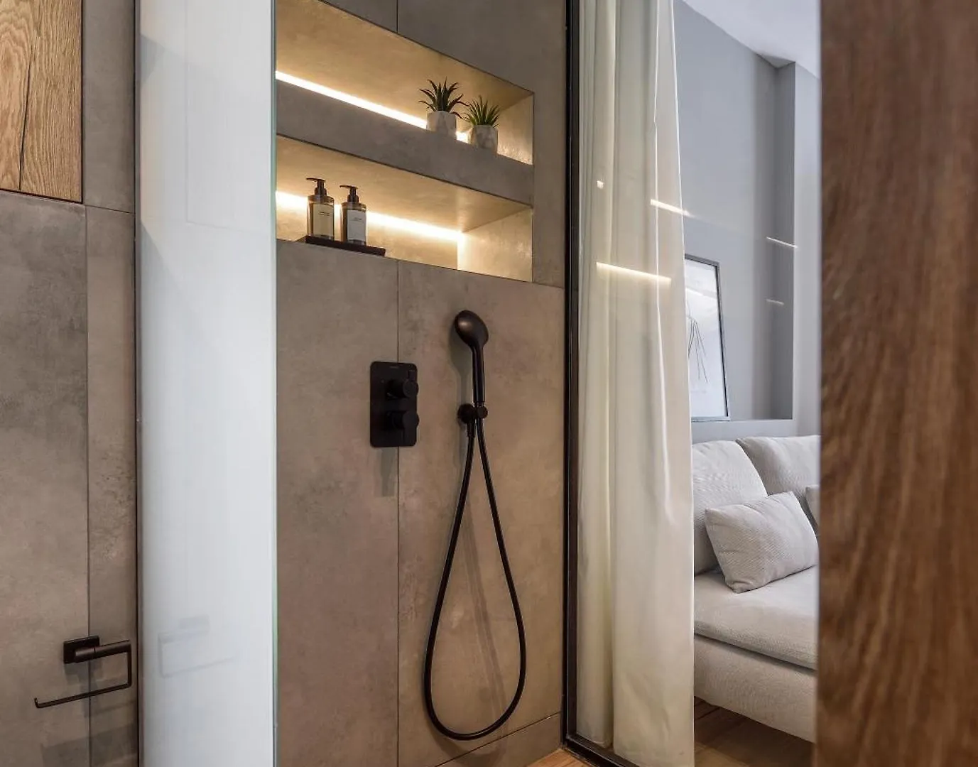 Apartment Aristotelian Virtues - Sophia Thessaloniki Greece